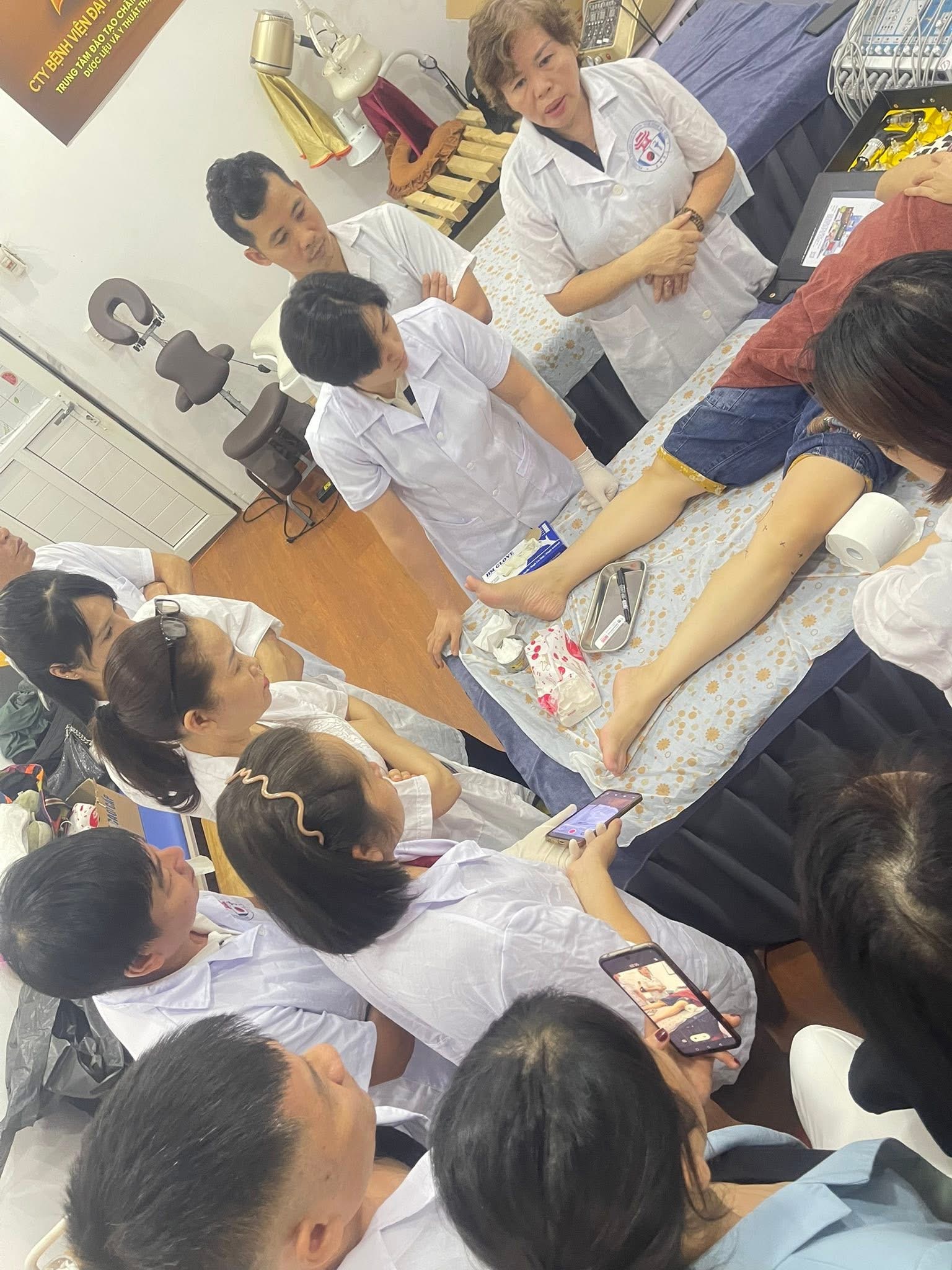 Chữa thoát vị đĩa đệm bằng sóng cao tần có tốt không
